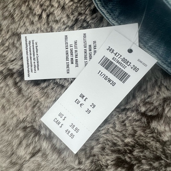 NWT 🩵 Hollister mom shorts - Picture 4 of 4